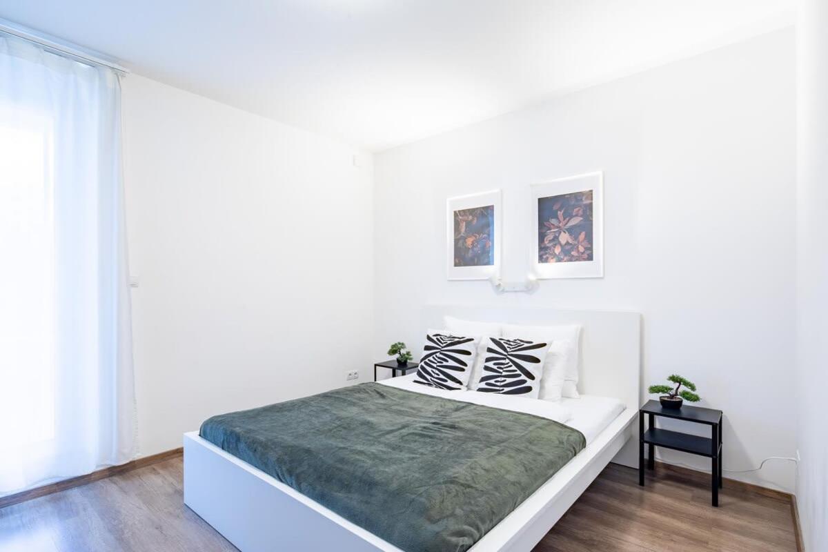 - Terrace - Modern Apartmán Budapešť
