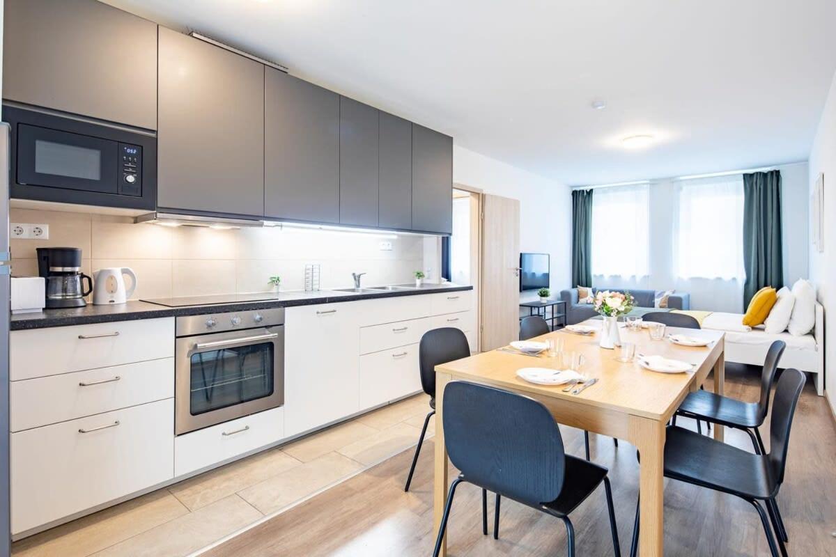 - Terrace - Modern Apartmán *